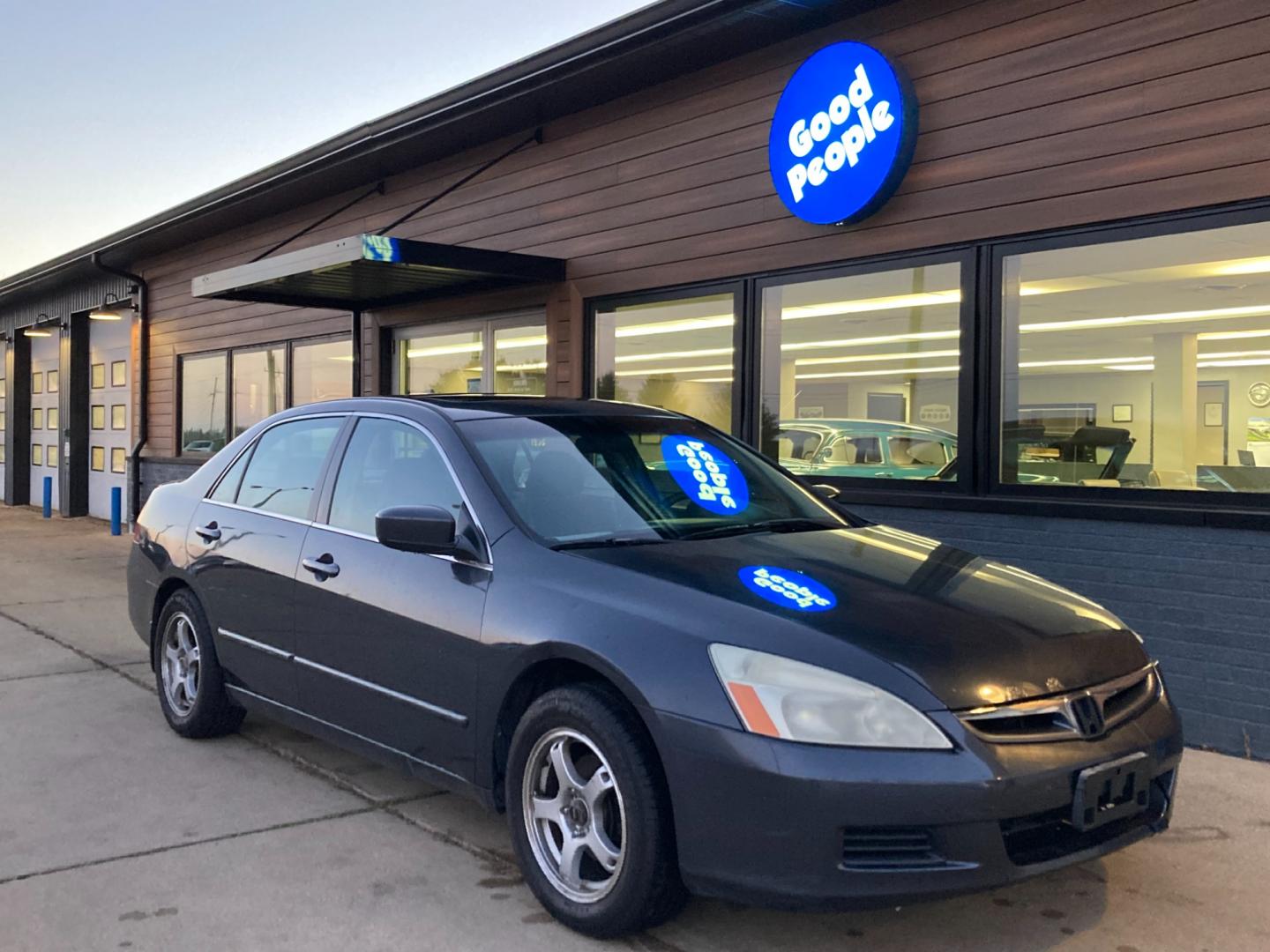 2006 Steel Blue Met. Honda Accord EX-L Sedan AT with Navigation and XM Radio (1HGCM567X6A) with an 2.4L L4 DOHC 16V engine, 5-Speed Automatic Overdrive transmission, located at 1800 South Ihm Blvd, Freeport, IL, 61032, (815) 232-5543, 42.278645, -89.607994 - Photo#1